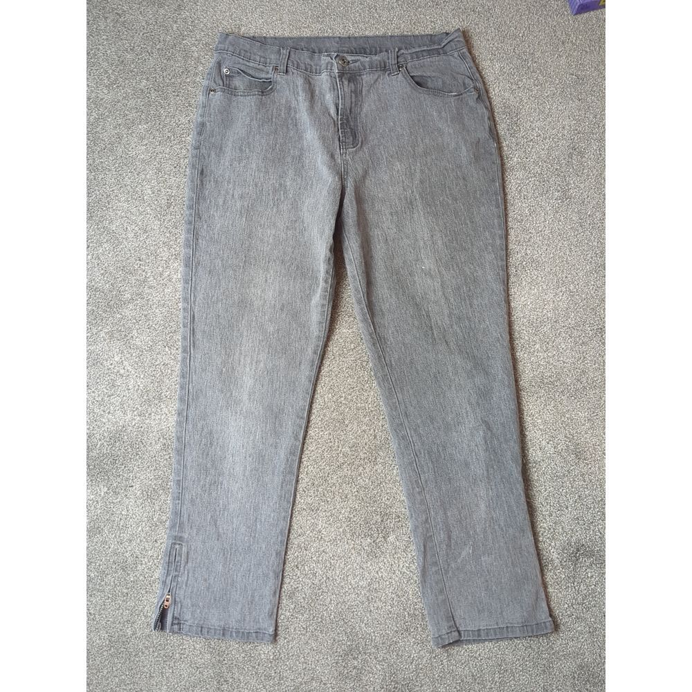 Diana Gilman Distressed Black Denim Jeans Women's Size 14P Ankle Zipper